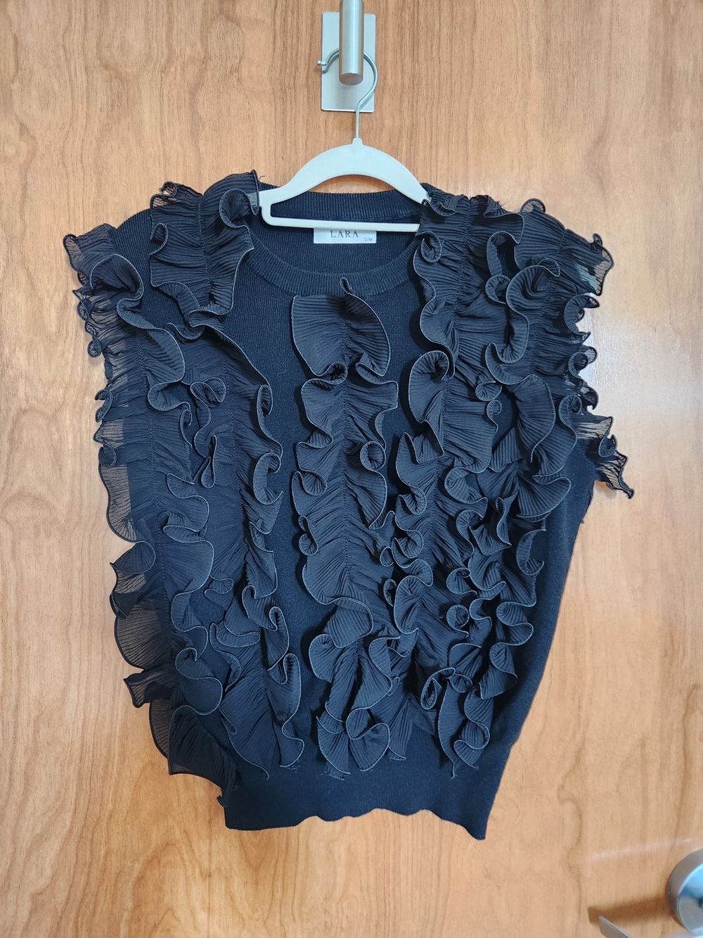 LARA Black Ruffled Knit Top